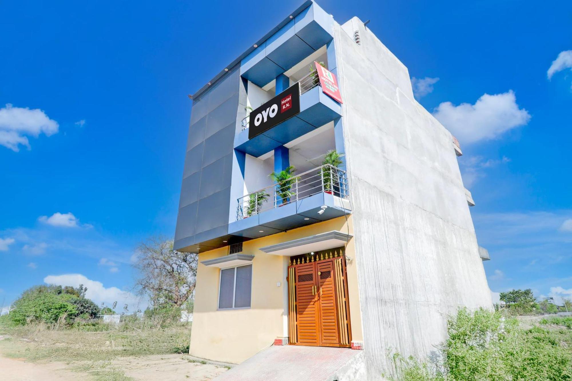 Hotel O Rn Chinhat Exterior foto